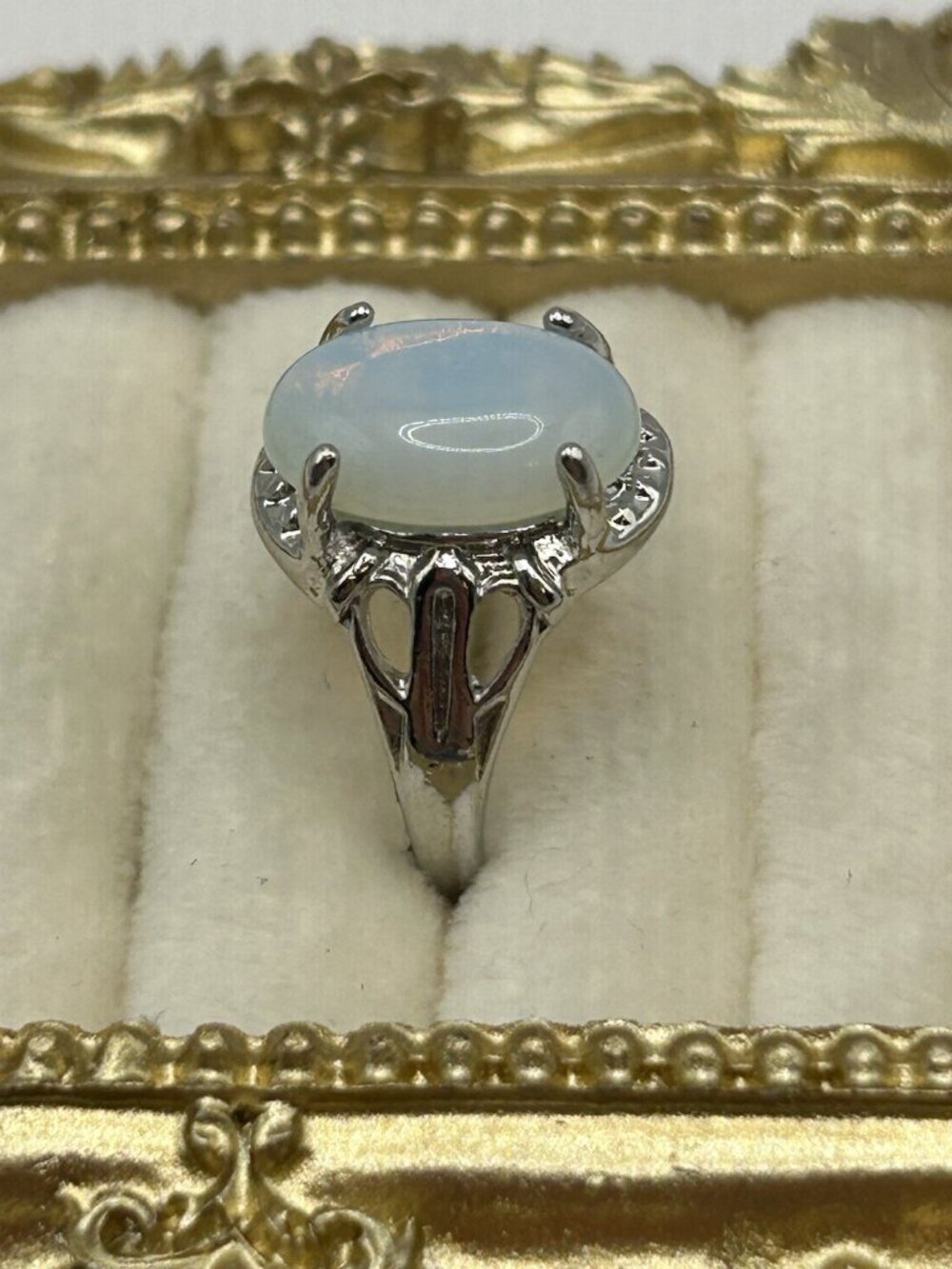 Vintage Opalite Glass Oval Ring Silver Tone Filigree Setting Size 6 Witchy Gift - Picture 3 of 11
